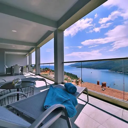 Apartment Vanilla I With Beautiful Seaview Rabac Exterior photo